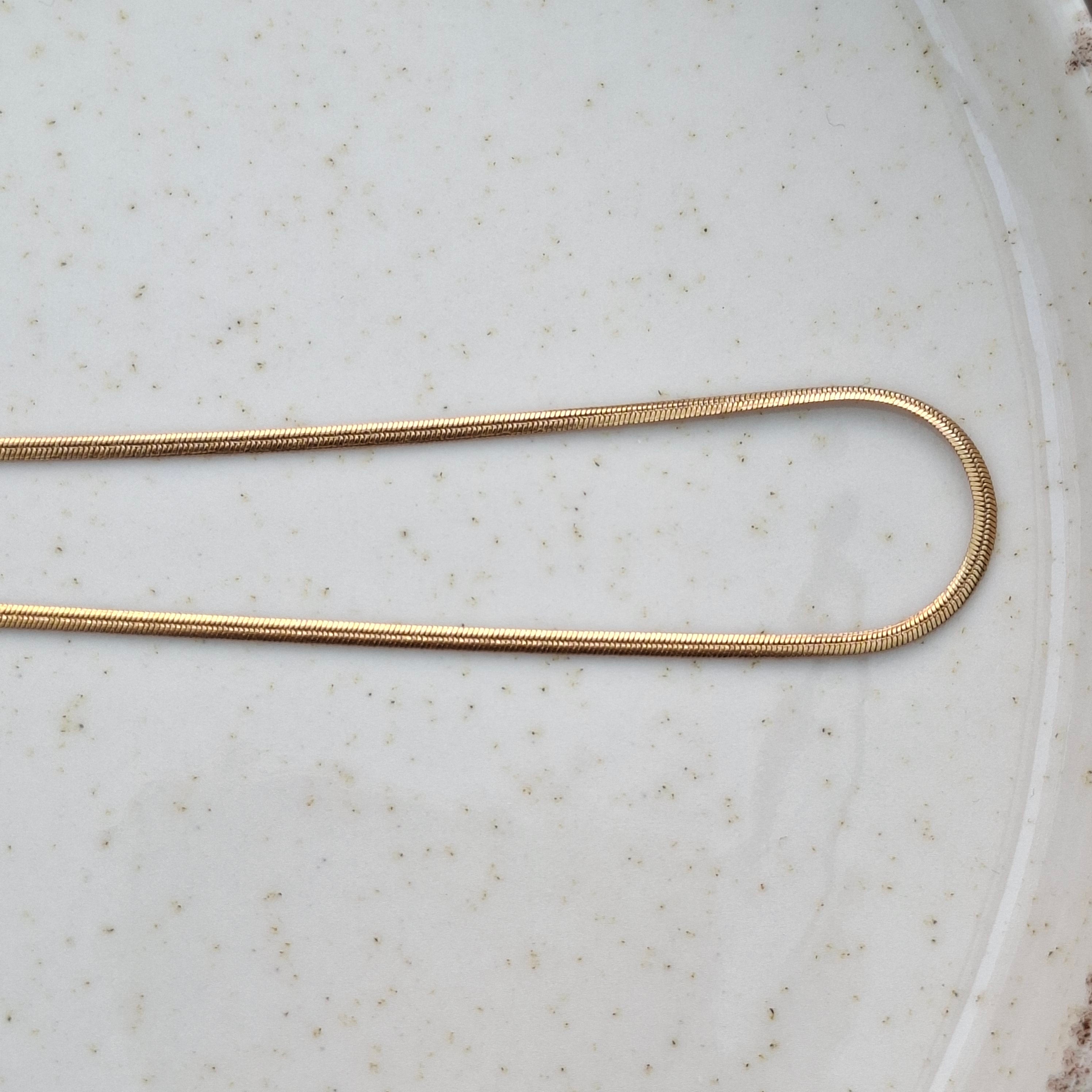 CADENA PEITO BAÑADO EN ORO